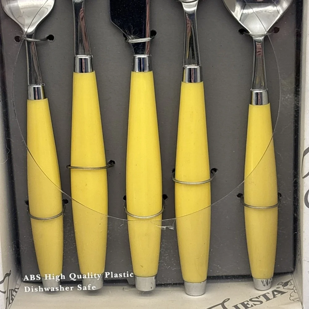 Fiesta Fiestaware SUNFLOWER Yellow Flatware Silverware Dinner 5-piece Set NEW